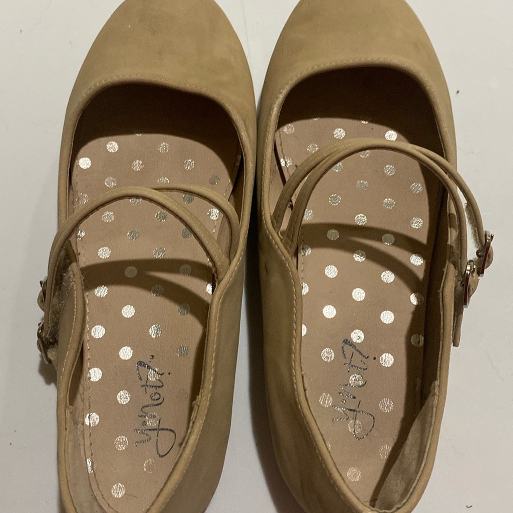 Y Not Girls Tan Flats